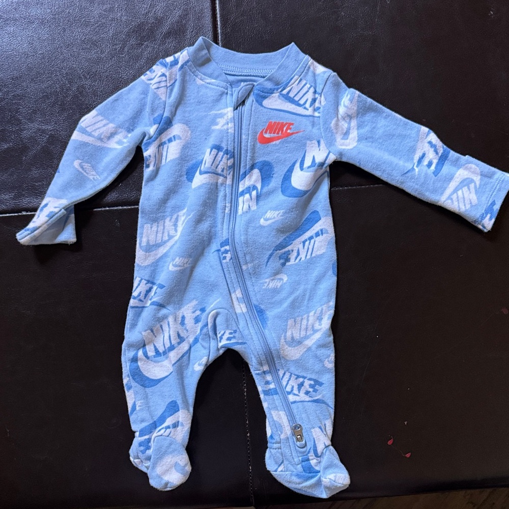 Nike Light Blue Kids Footie with Red Logo